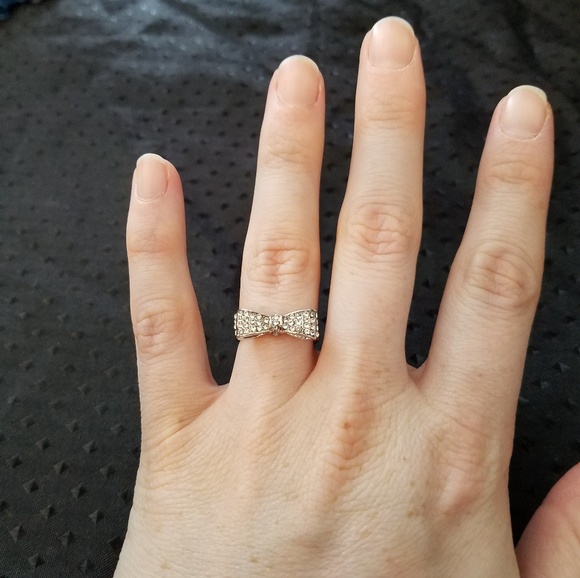 Silver Bow Ring - Picture 3 of 5